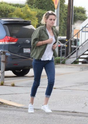 Kristen Stewart in Skinny Jeans Out in West Hollywood