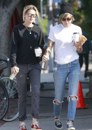 Kristen Stewart - Seen While Out for coffee with her girlfriend in Los Feliz