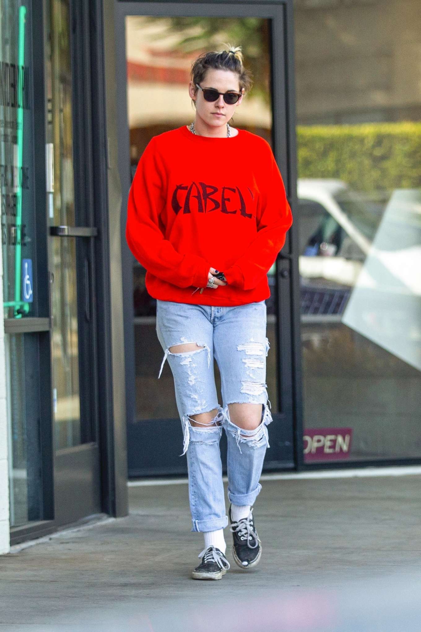 Kristen Stewart - Shopping in Los Feliz