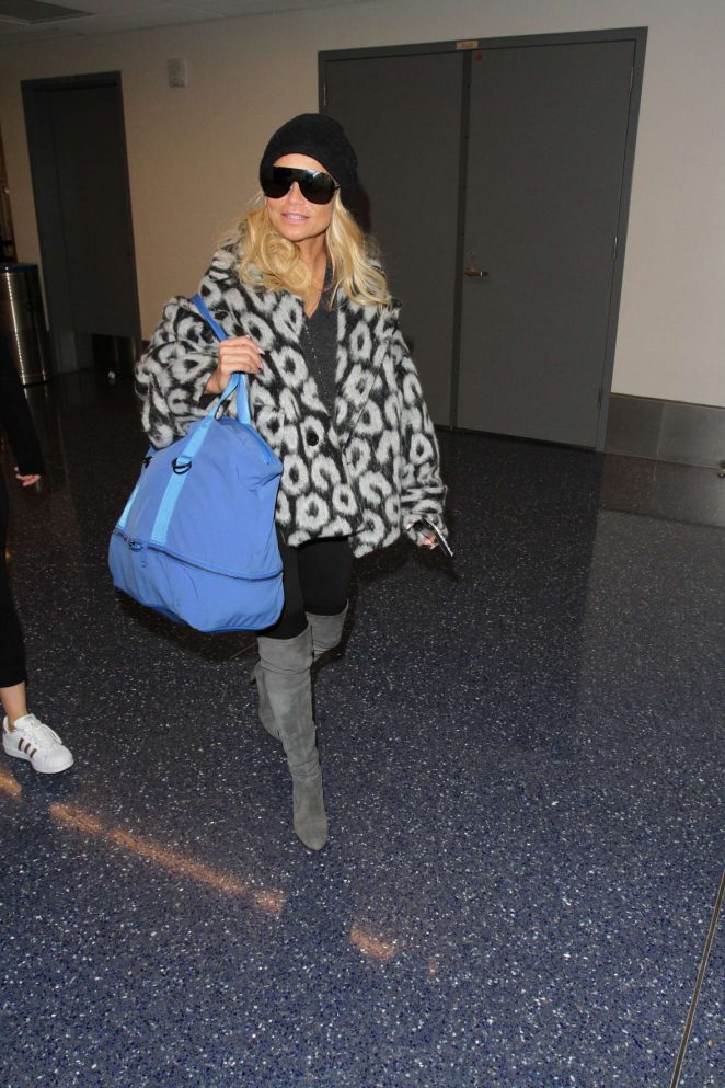 Kristin Chenoweth - Arriving at LAX Airport in Los Angeles