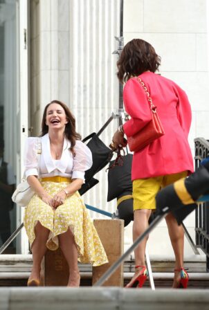 Kristin Davis - With Nicole Ari Parker on the set of 'And Just Like That' in New York