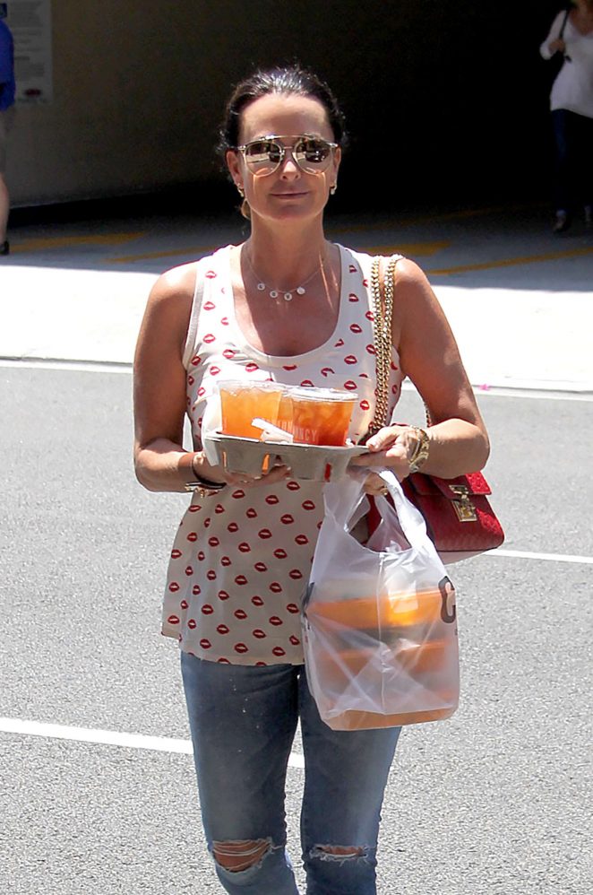 Kyle Richards in Ripped Jeans out in Studio City