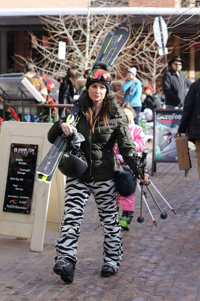 Kyle Richards out in Aspen