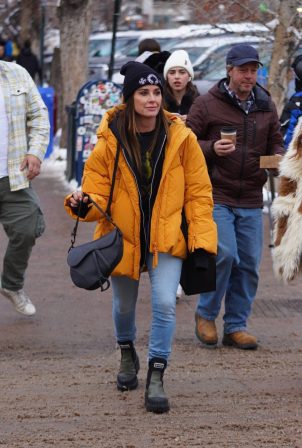 Kyle Richards - Spotted in Aspen with some friends