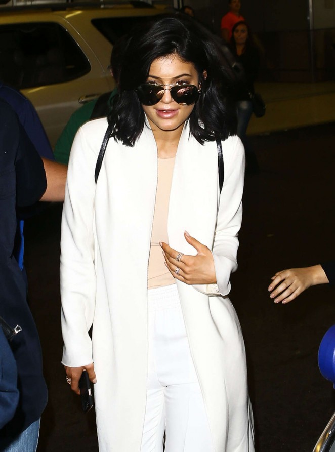 Kylie Jenner - Arrives at Miami International Airport