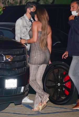 Kylie Jenner - Arrives for dinner at Nobu in Malibu