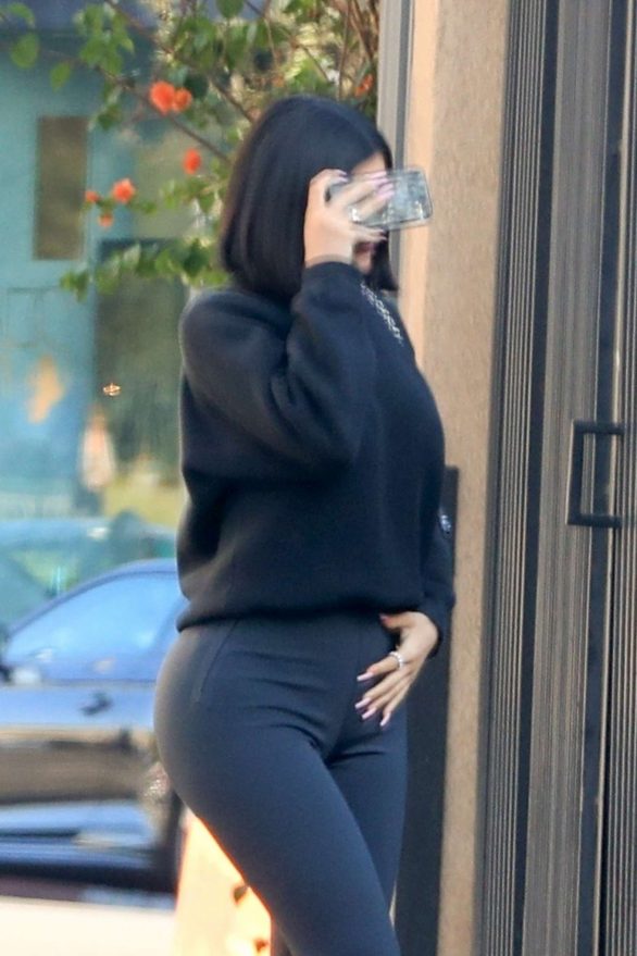 Kylie Jenner - Leaves a dermatologist's clinic in West Hollywood