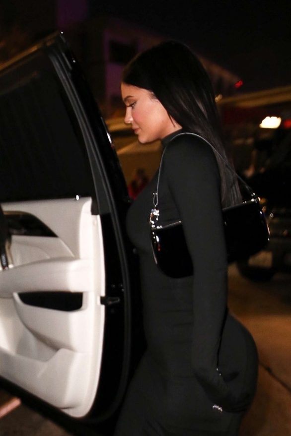 Kylie Jenner - Leaving Staples Center in Los Angeles