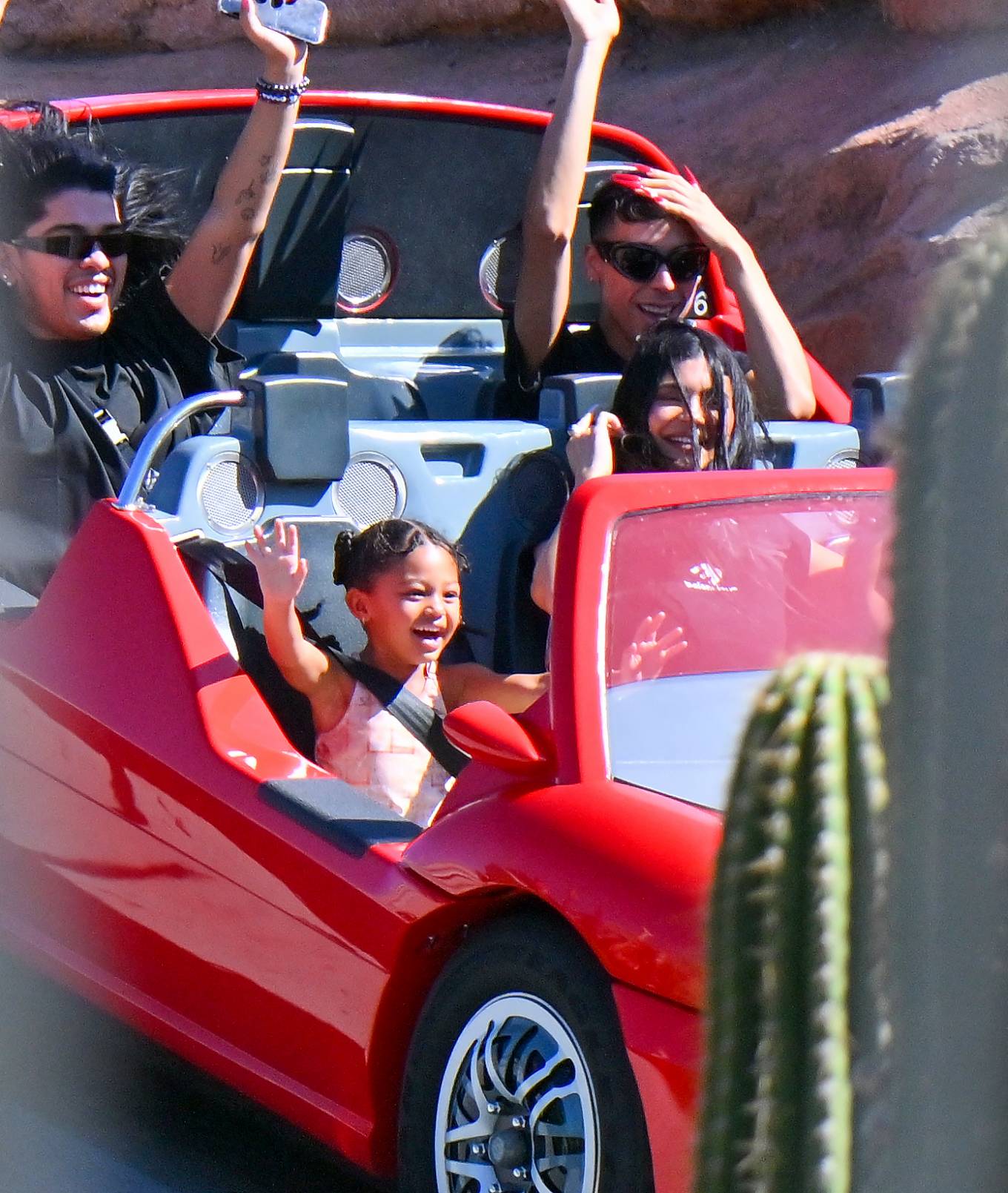 Kylie Jenner 2022 : Kylie Jenner – Seen at Disneyland Resort Park in Anaheim-19