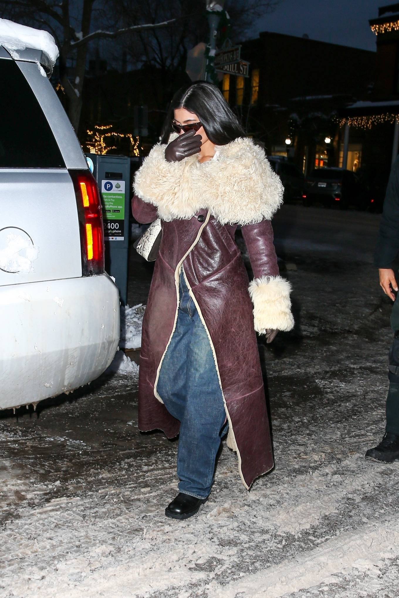 Kylie Jenner 2023 : Kylie Jenner – Seen while leaving dinner in Aspen-03