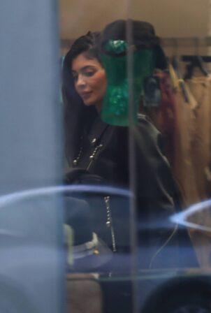 Kylie Jenner - Shopping at H. Lorenzo in West Hollywood