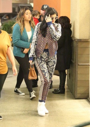 Kylie Jenner  - Shopping in West Hollywood