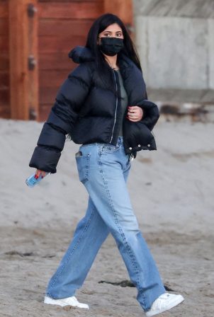 Kylie Jenner - Spotted on the beach in Santa Barbara