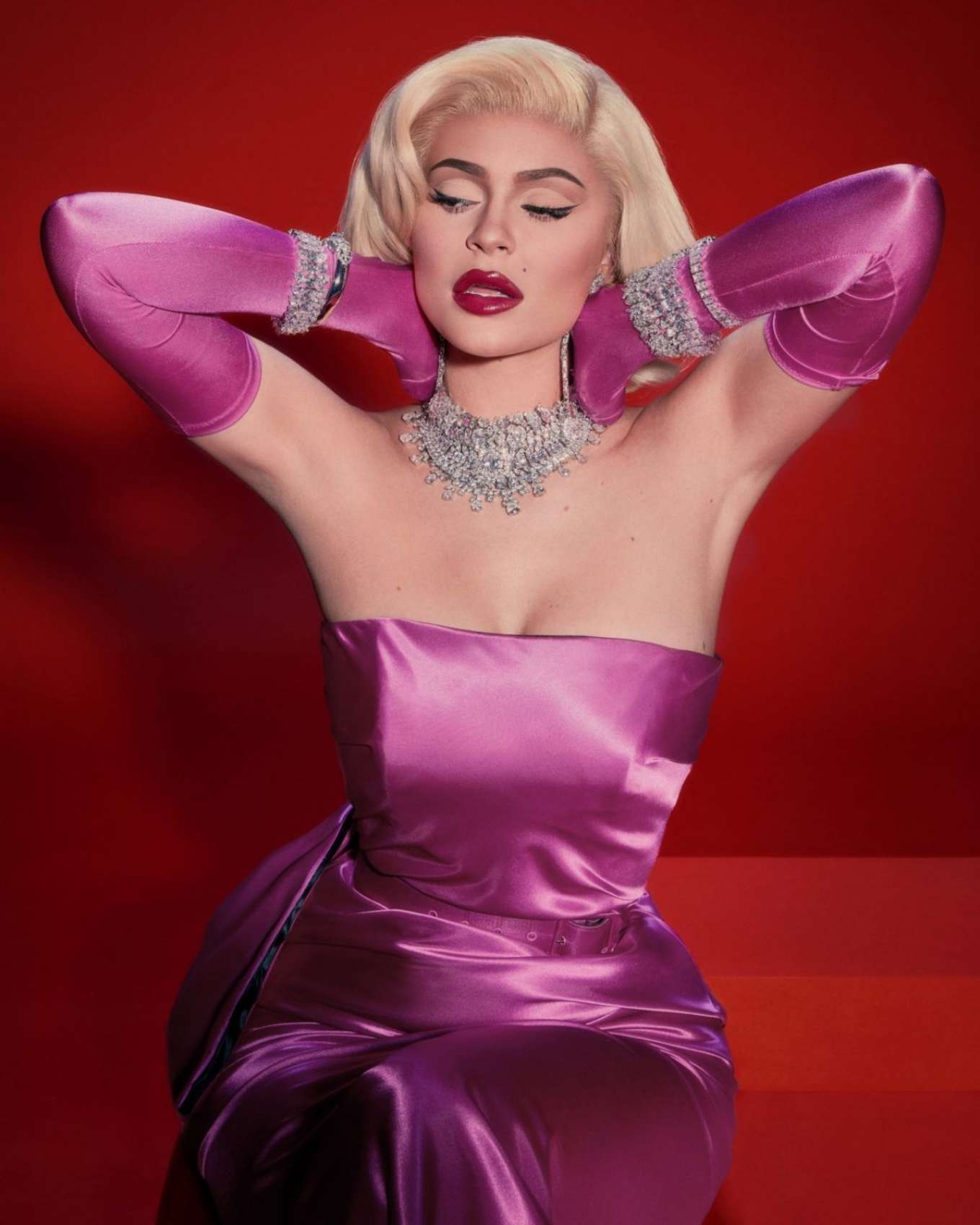 Kylie Jenner 2019 : Kylie Jenner – V Magazine photoshoot-05