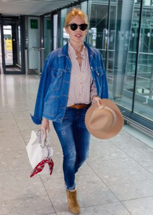 Kylie Minogue in Jeans at terminal 5 departing for New York