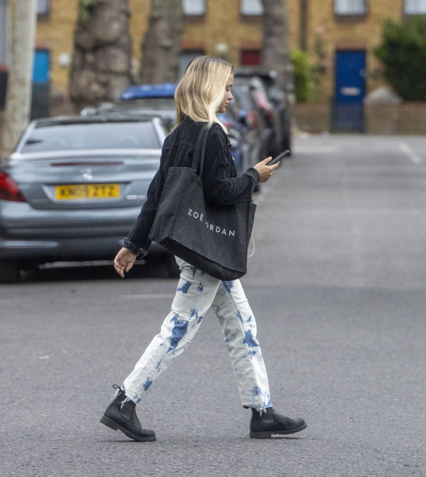 Lady Amelia Windsor – Out in Notting Hill