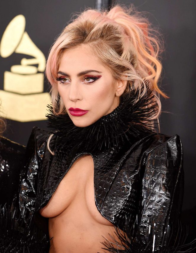Lady Gaga 59th Grammy Awards 22 Gotceleb 
