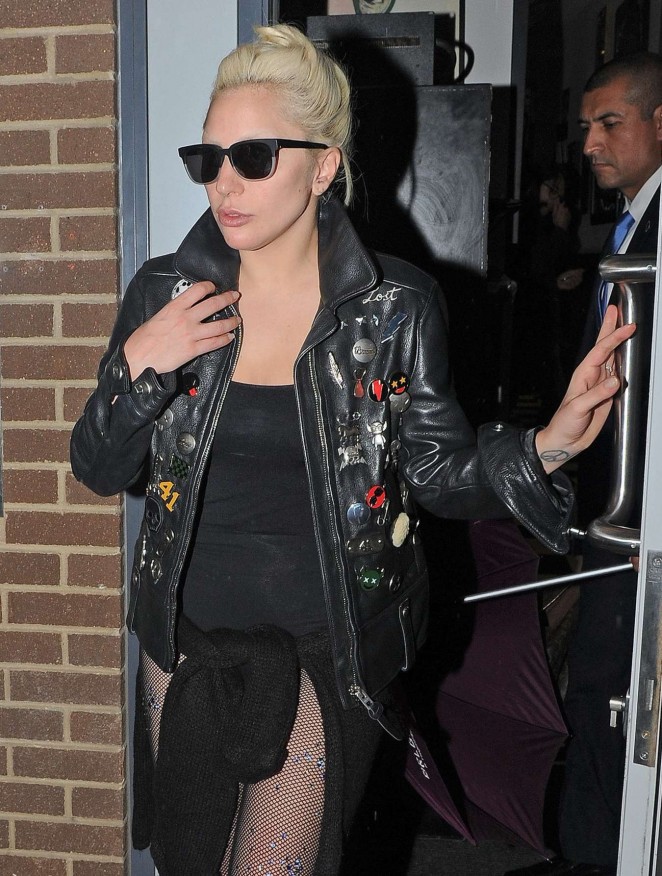 Lady Gaga - Leaving a Recording Studio in London