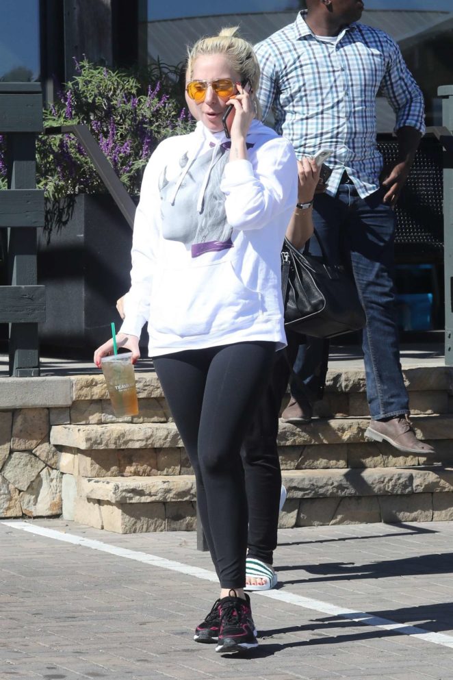 Lady Gaga - Leaving a Starbucks in Malibu