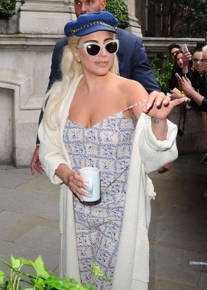 Lady Gaga - Leaving her hotel in London