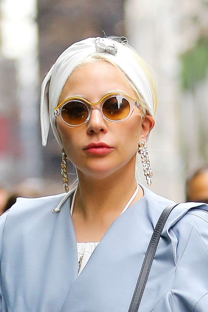 Lady Gaga - Out for christmas shopping in New York