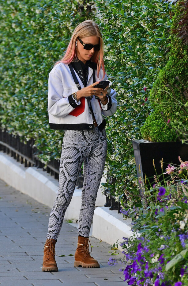 Lady Mary Charteris - Looking trendy in central London