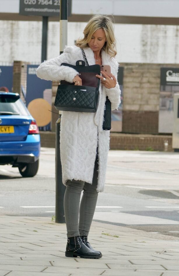 Lady Victoria Hervey - Steps out in London