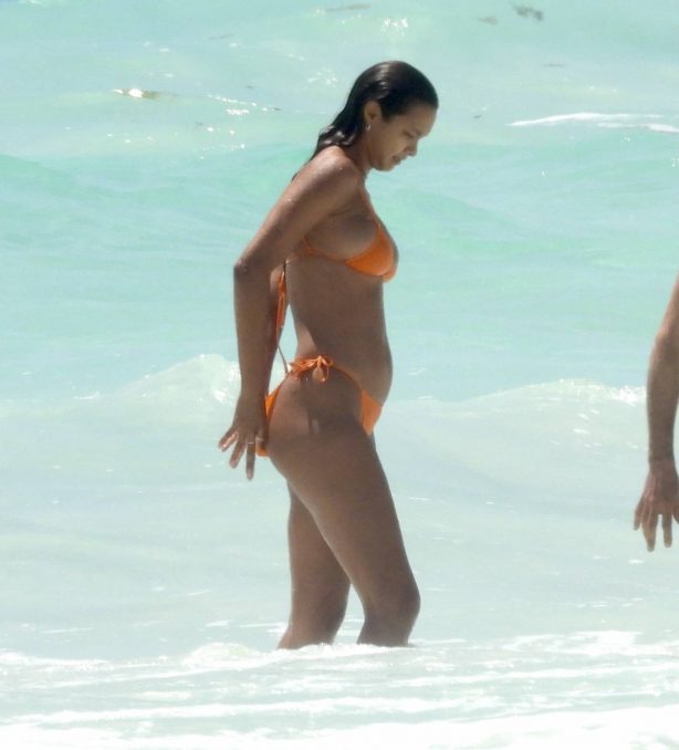 Lais Ribeiro - In a bikini in the ocean while on vacation in Tulum