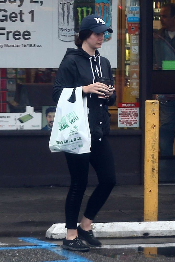 Lana Del Rey at 7-Eleven in West Hollywood