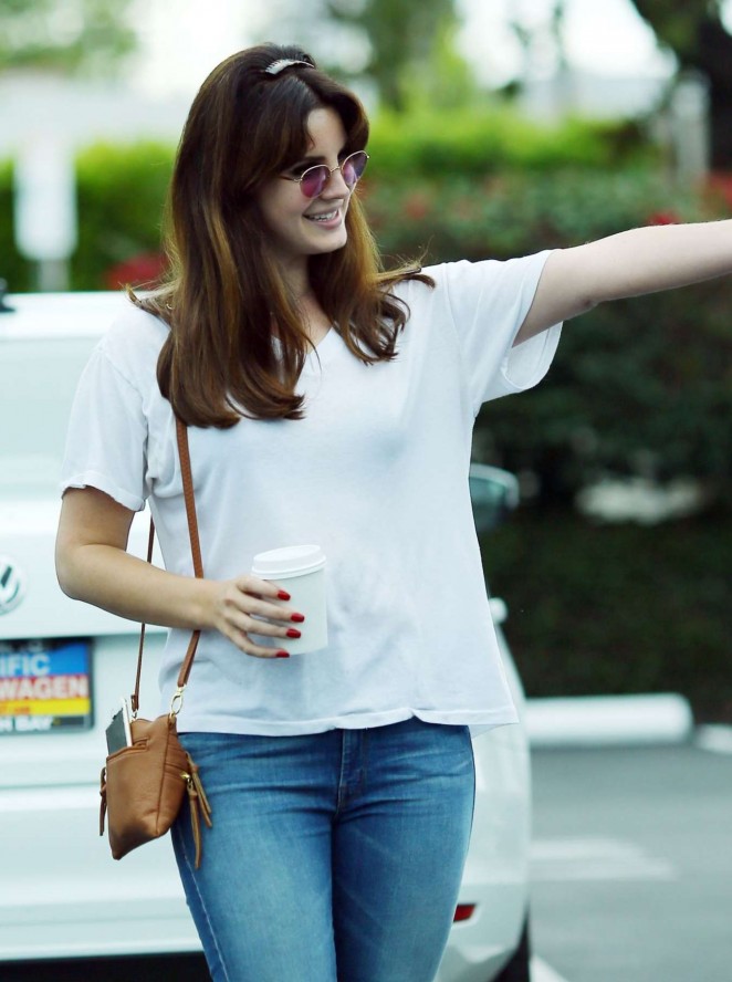Lana Del Rey in Jeans out in Los Angeles