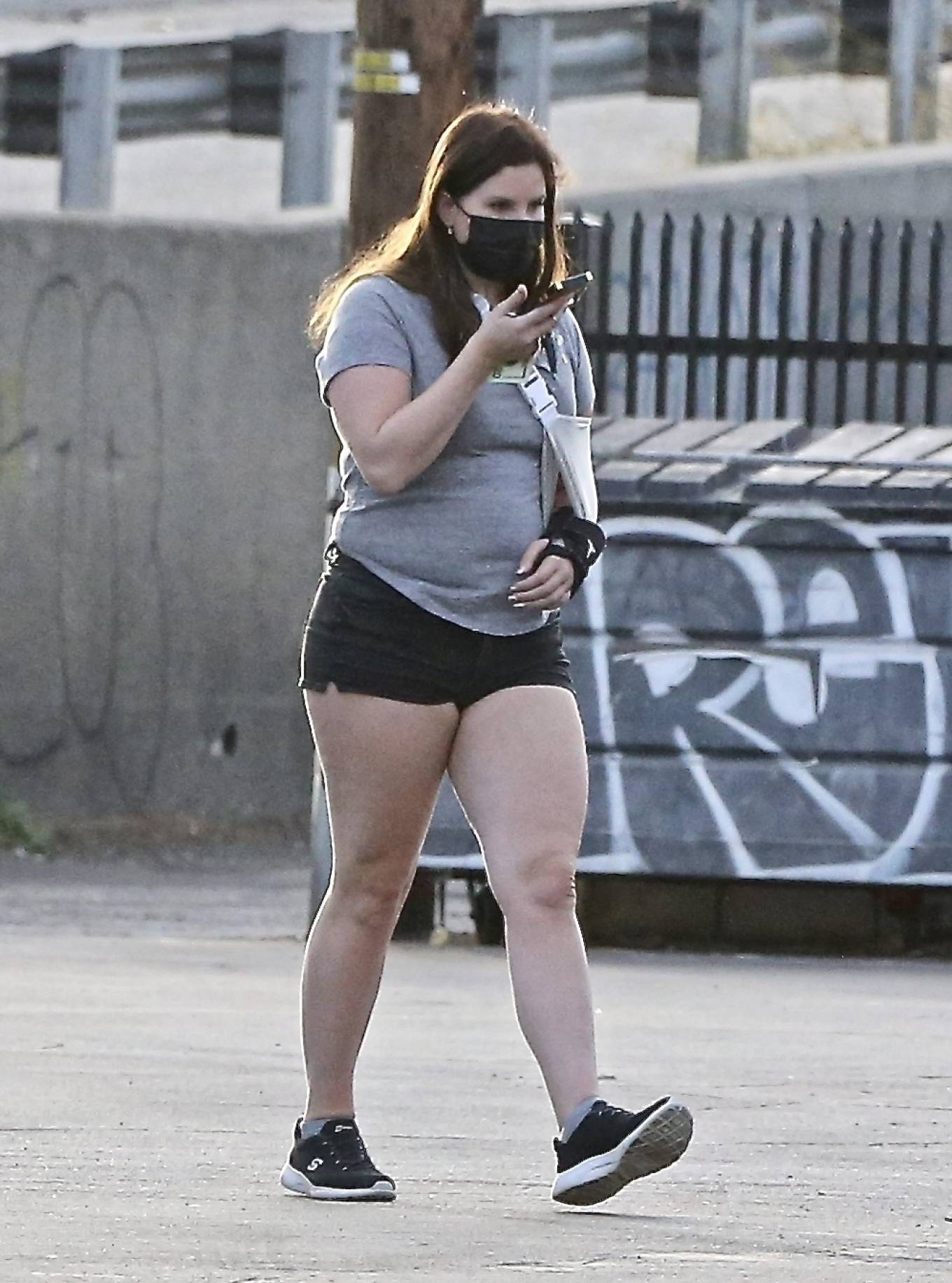Lana Del Rey - Spotted outside Hugo’s Tacos in Los Angeles.