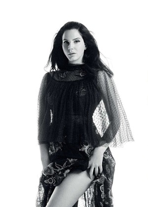 Lana Del Rey - Vogue Turkey Magazine (November 2015)