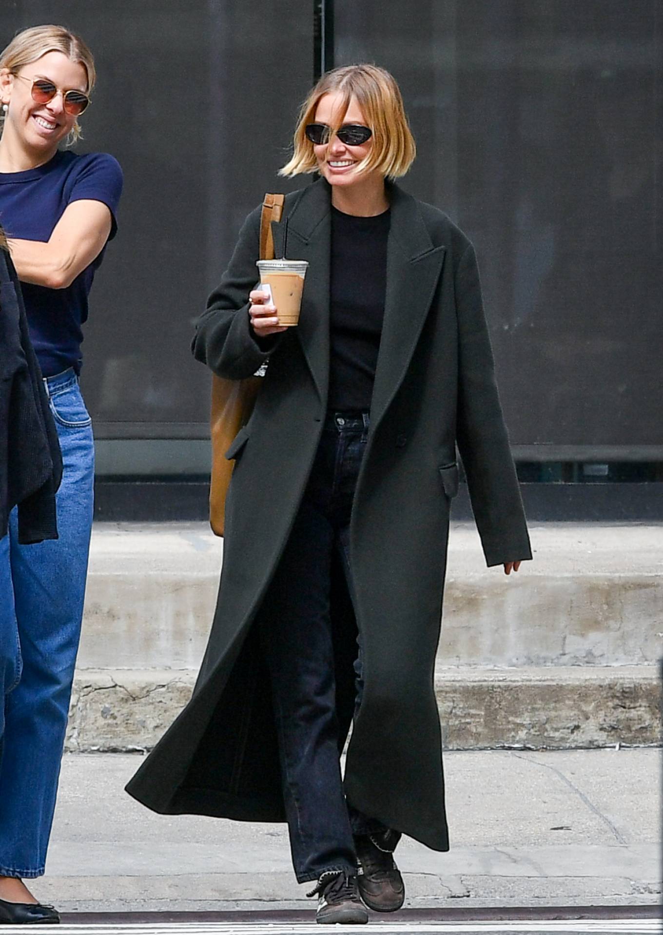 Lara Bingle - Is spotted out for a coffee in New York