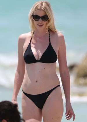 Lara Stone - Bikini Photoshoot in Miami