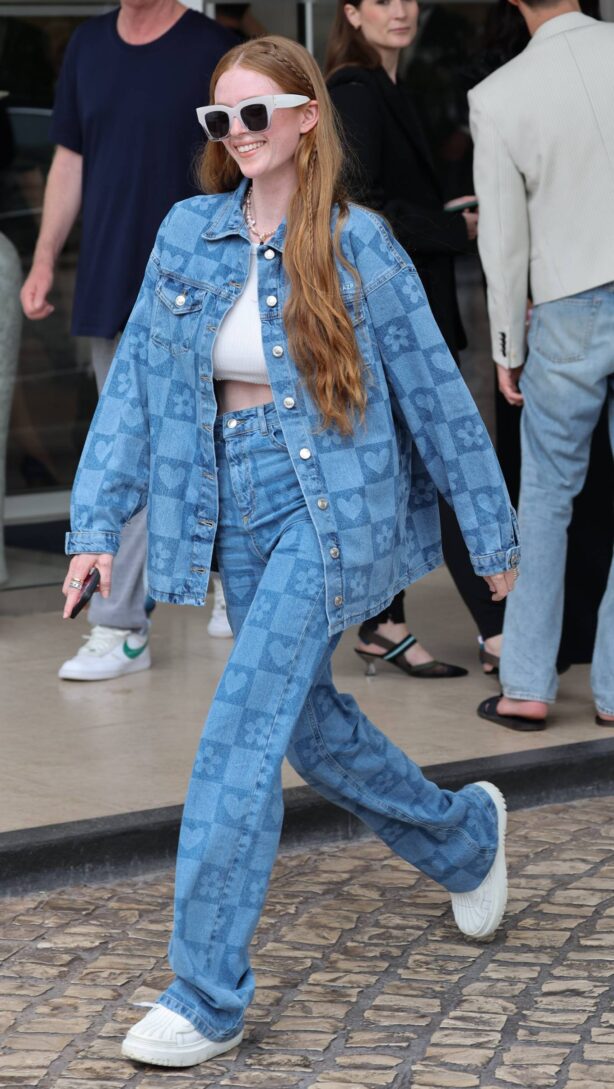 Larsen Thompson - Is seen at the Martinez hotel in Cannes