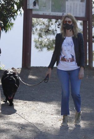 Laura Dern - Wears David Lynch t-shirt on dog hike in Pacific Palisades