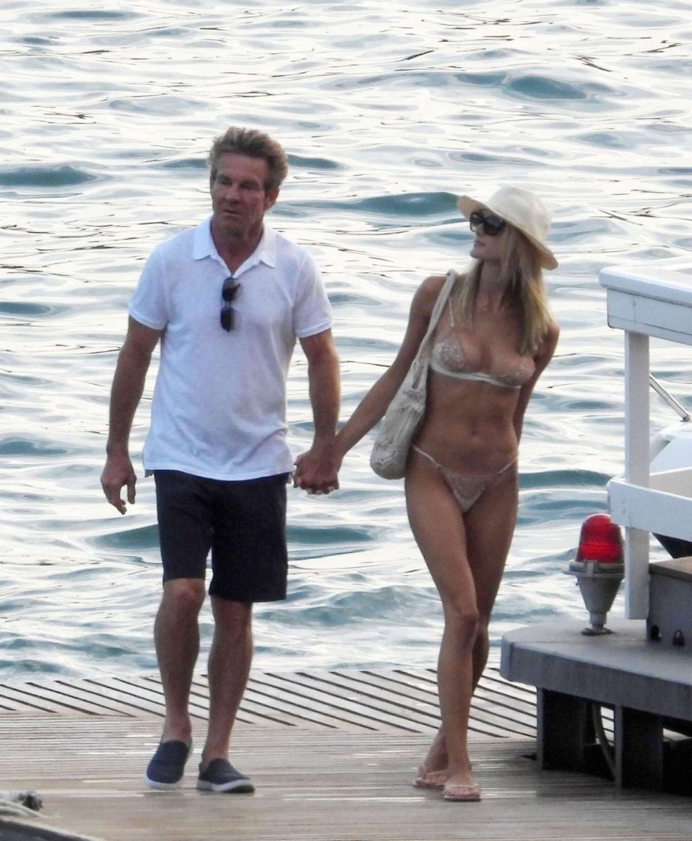 Laura Savoie and Dennis Quaid - In bikini on holiday at Vill