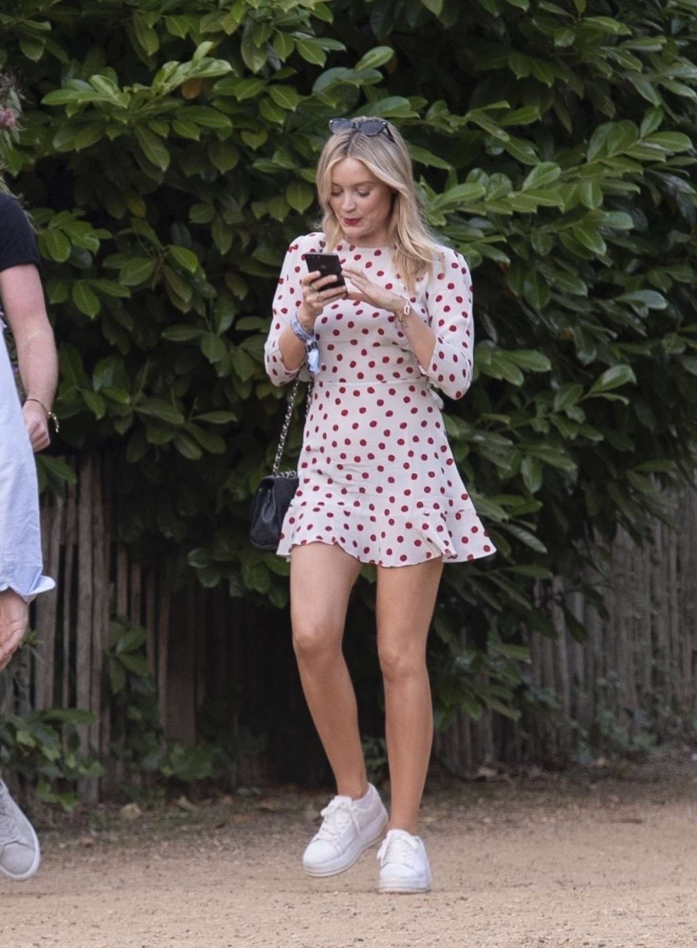 Laura Whitmore - Arriving for the House Festival in Hampstead