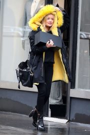 Laura Whitmore - Leaving the BBC Studios in London