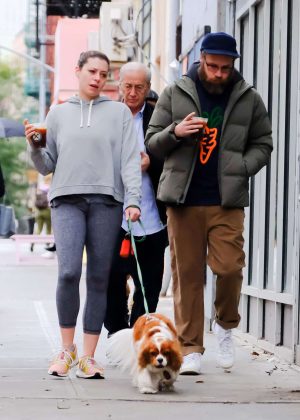 Lauren Miller and Seth Rogen - Walking their dog in New York