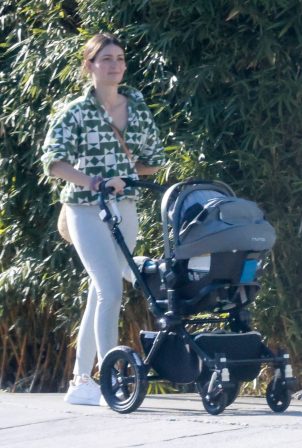 Lauren Parsekian - Going out for a morning stroll with her little one in Los Angeles