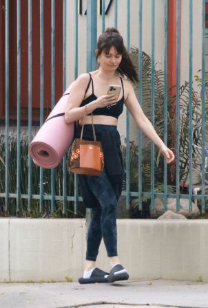 Lauren Parsekian - Seen after enjoying a yoga class in Los Feliz