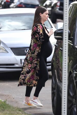 Lauren Parsekian - Shows her growing baby bump while out in Los Feliz