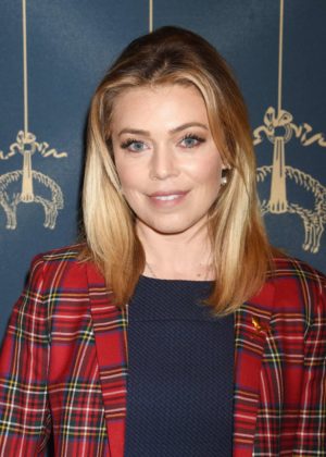 Lauren Sivan - Brooks Brothers Holiday Celebration in Beverly Hills
