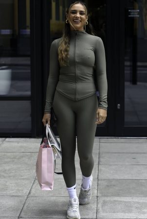 Leah Taylor - Photographed going out shopping in Manchester