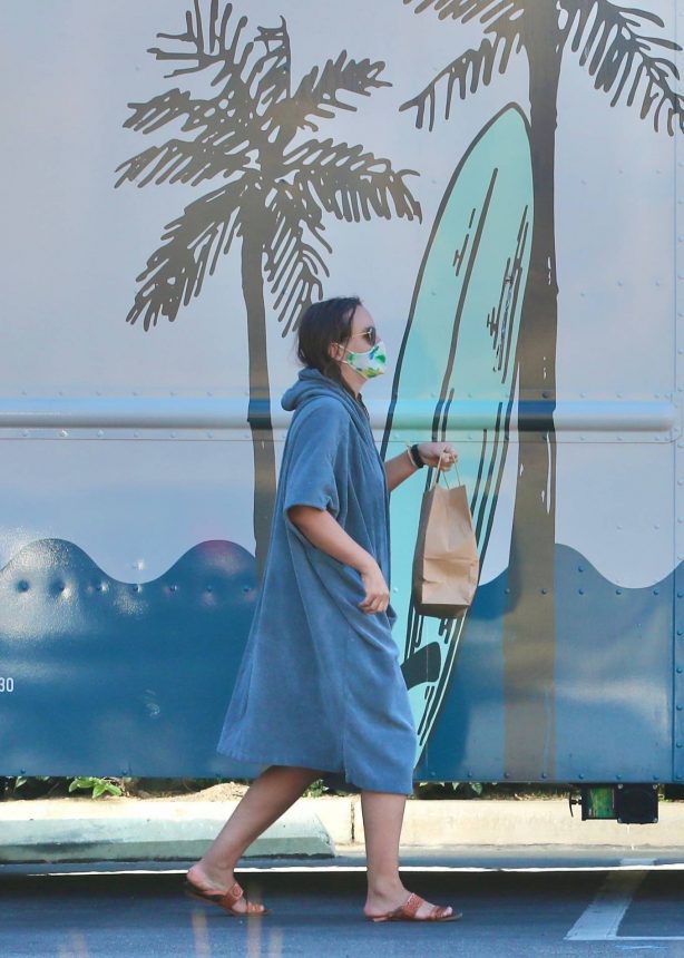 Leighton Meester - Seen after a surfing session in Malibu