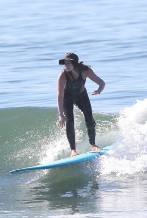 Leighton Meester - Surf session in Malibu
