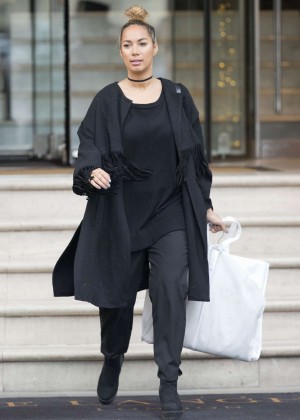 Leona Lewis - Leaves her hotel in London