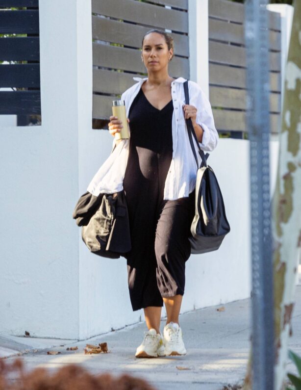 Leona Lewis - Running errands in Los Angeles