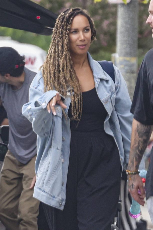 Leona Lewis - Seen at a local park in Los Angeles